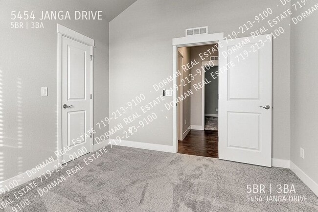 Building Photo - 5454 Janga Dr