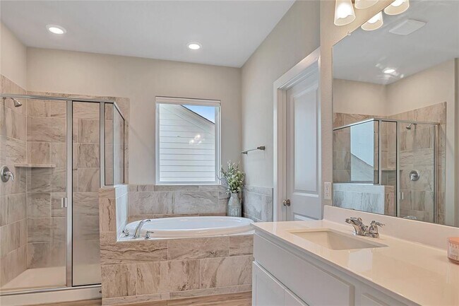 Building Photo - 175 Brooks Ranch Dr
