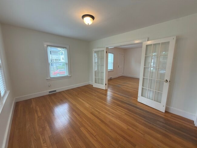 Building Photo - 573 Spruce St