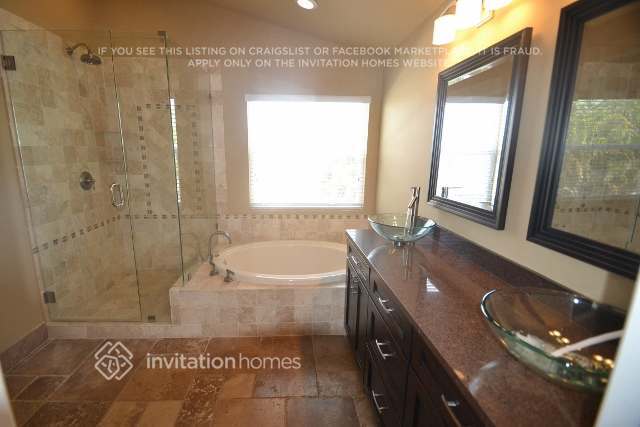 Building Photo - 7777 Thornlee Dr