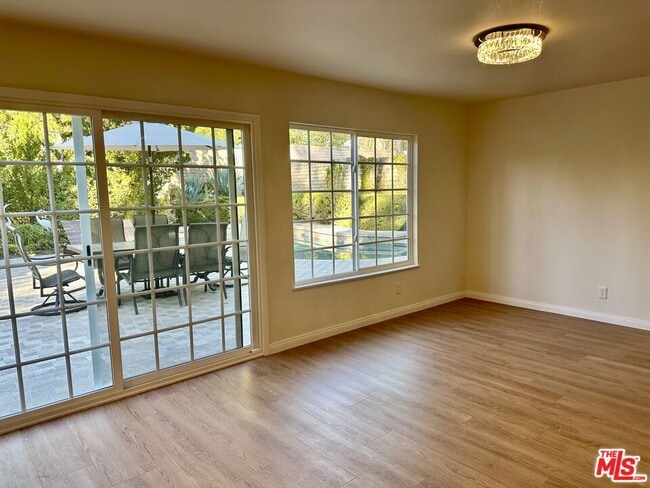 Building Photo - 26065 Redbluff Dr