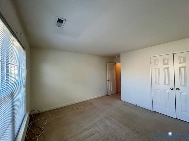 Building Photo - 1730 Rose Mill Cir