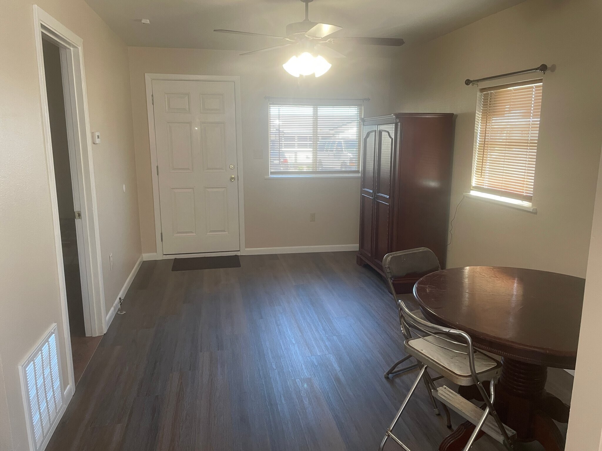 Building Photo - 333 California St