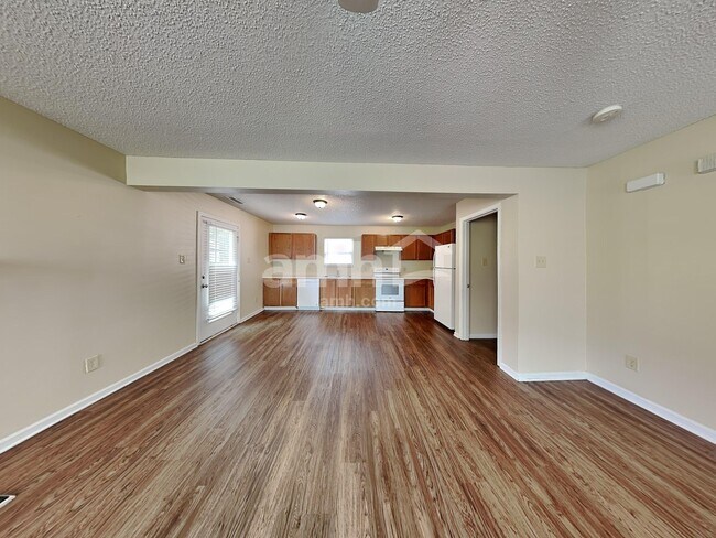 Building Photo - 1909 Beckwith Ln