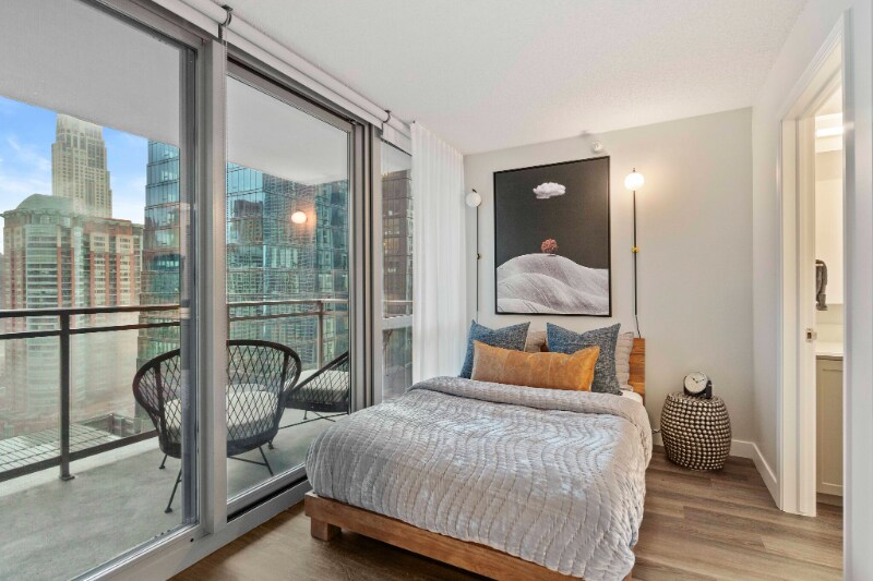 Building Photo - 300 East South Water Street