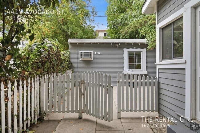 Building Photo - 4419 Avocado St