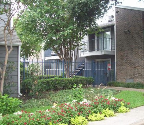 Primary Photo - Waterford at Bellmar