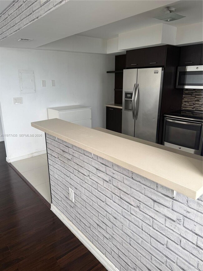 Building Photo - 2750 NE 183rd St