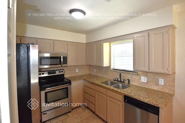 Building Photo - 7533 Clover Ln