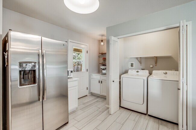 Building Photo - 5615 Steven Creek Way