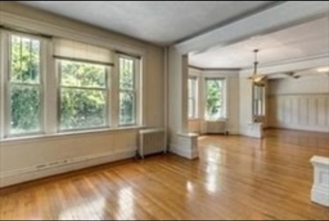 Building Photo - 497 Boylston St