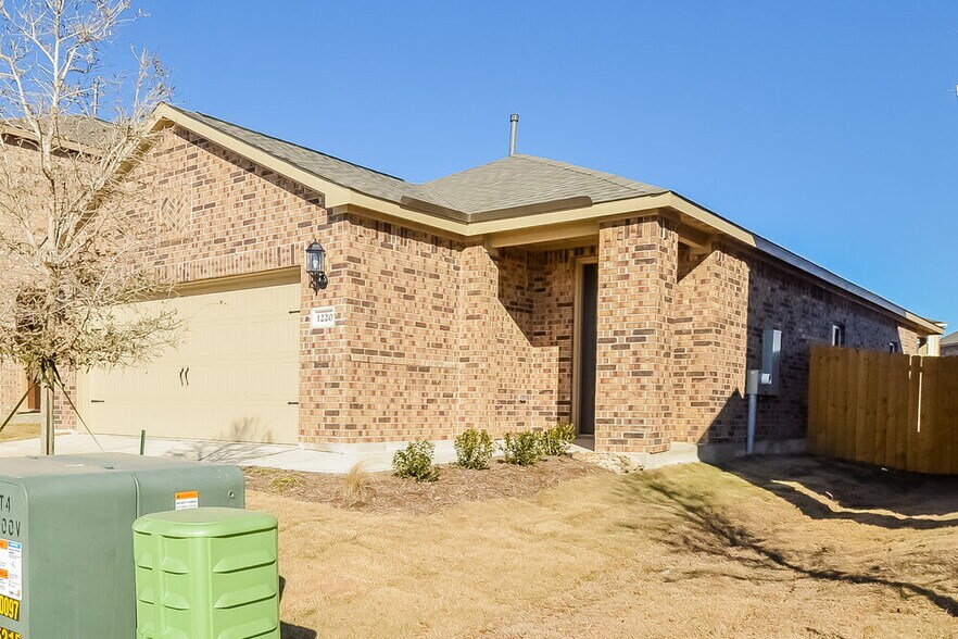 Building Photo - 1220 Princeton Hts Blvd