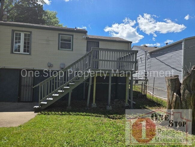Building Photo - Beautiful 3 Bedroom 2 Bathroom in Kansas City