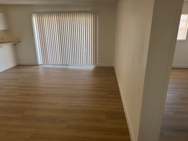 Building Photo - 3Bedroom ranch style home with large backyard