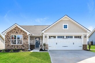 Building Photo - 185 Oakleigh Dr