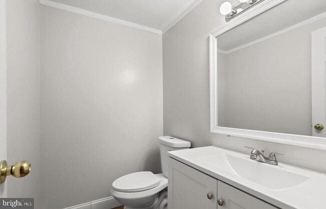 Building Photo - 1028 Ellicott Dr