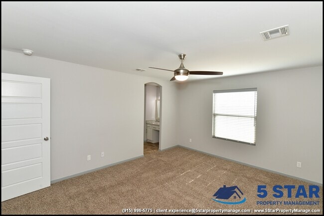 Building Photo - 13744 Flora Vista Ave