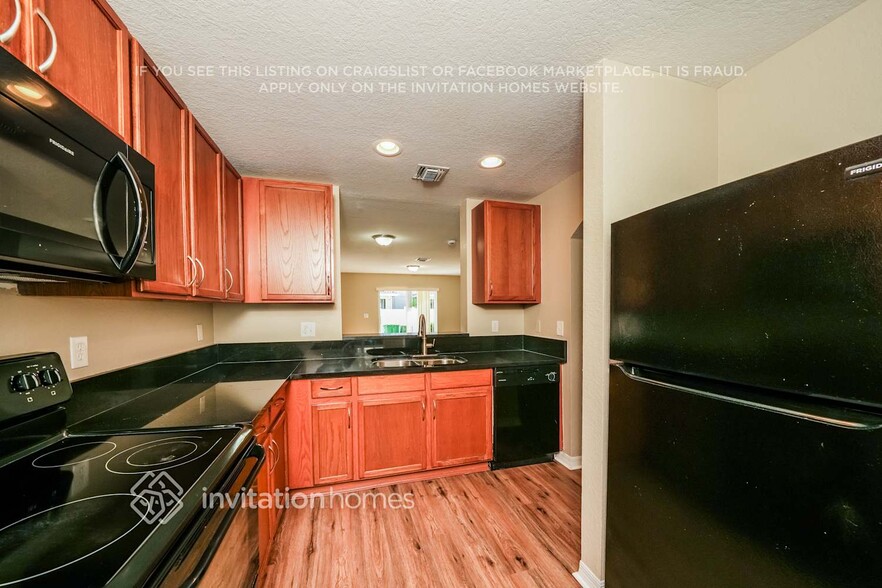 Building Photo - 5958 London Ln