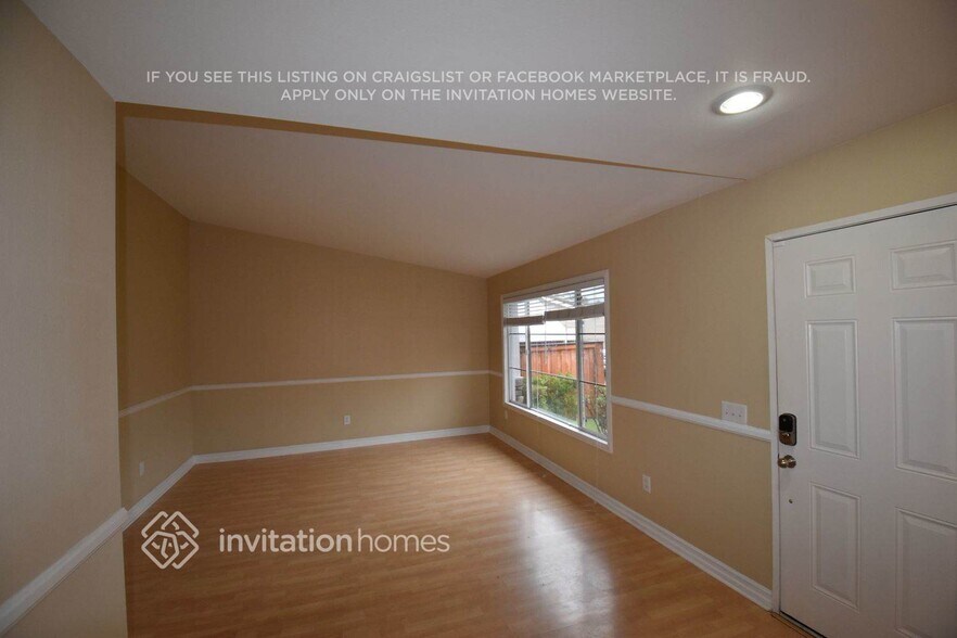 Building Photo - 29020 Rolando Rd