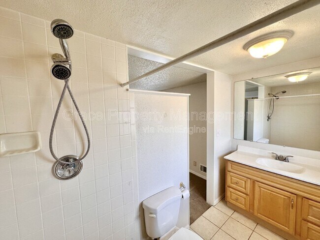 Building Photo - 1762 Ura Ln