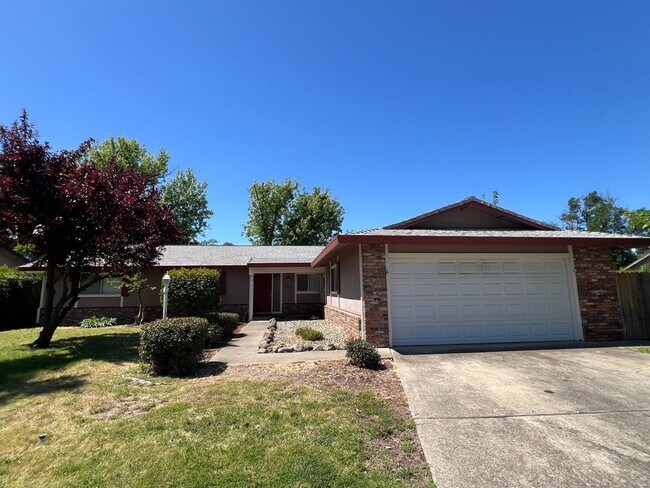 Building Photo - SPACIOUS 3 BED HOME IN ROCKLIN!!