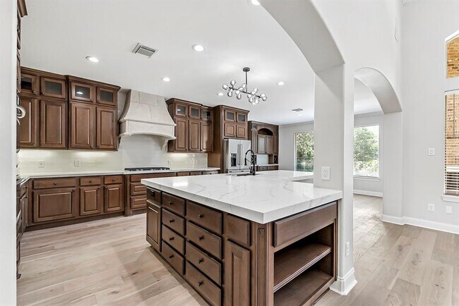 Building Photo - 10126 Springfield Ridge Dr
