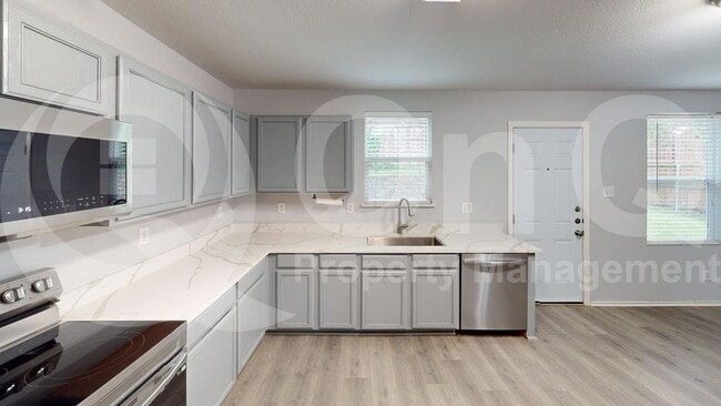 Building Photo - 5301 Mountain Pointe Dr