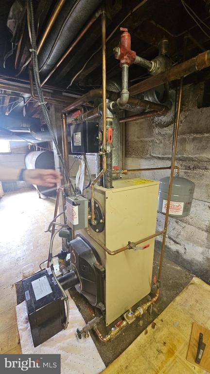 Building Photo - 101 N Broadway