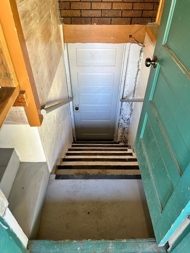 Building Photo - 1407 X Ave