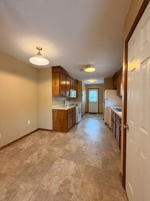 Building Photo - 101 Riverwalk Wy