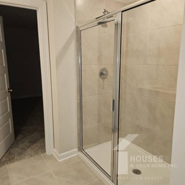 Building Photo - 185 Vickery Rd