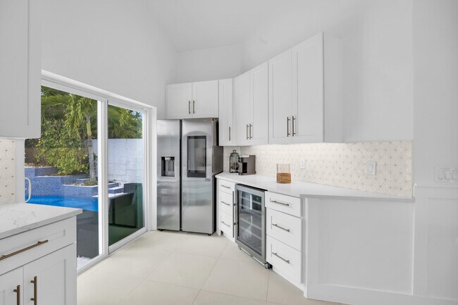 Building Photo - 39 Dorchester Cir