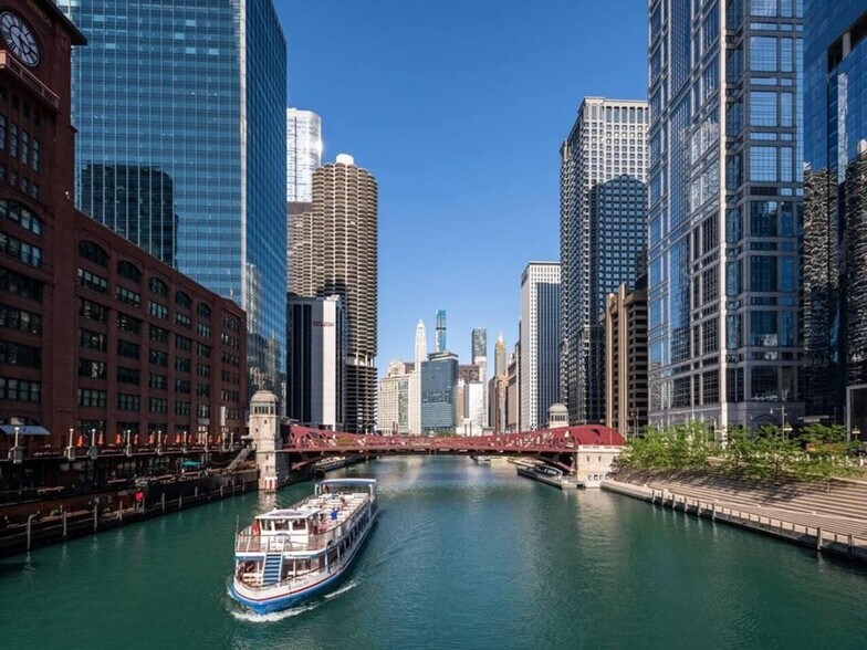 Building Photo - 326 N Union Ave