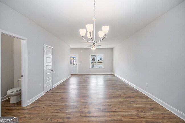 Building Photo - 122 Crestpoint Rd