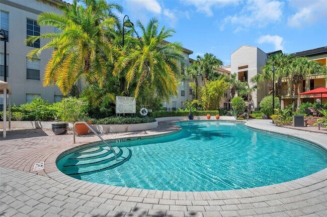 Building Photo - 520 S Armenia Ave