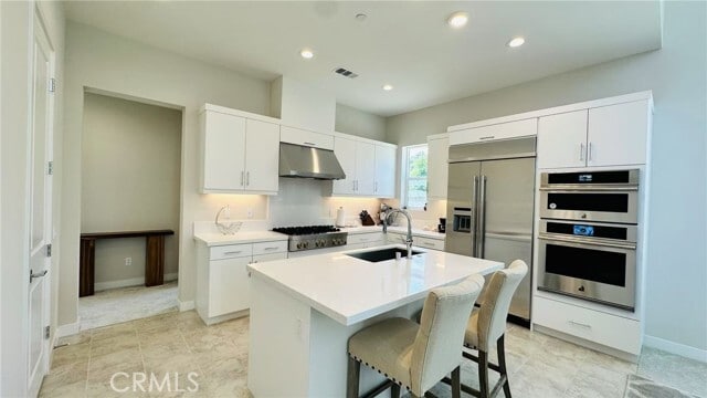 Building Photo - 151 Holliston