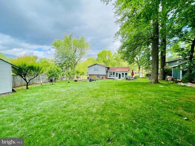 Building Photo - 10929 Decatur Dr