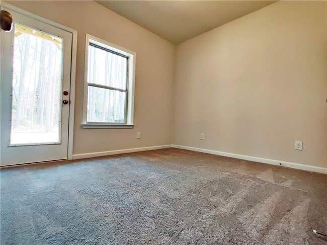 Building Photo - 331 Mahone Dr