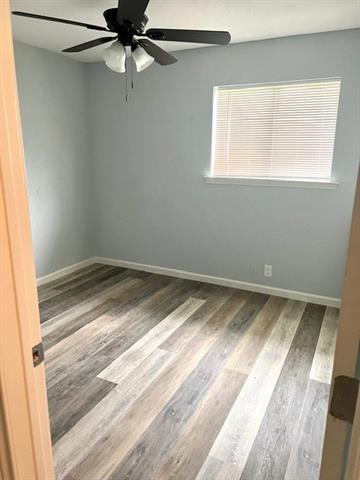 Building Photo - 210 Lakewood Dr