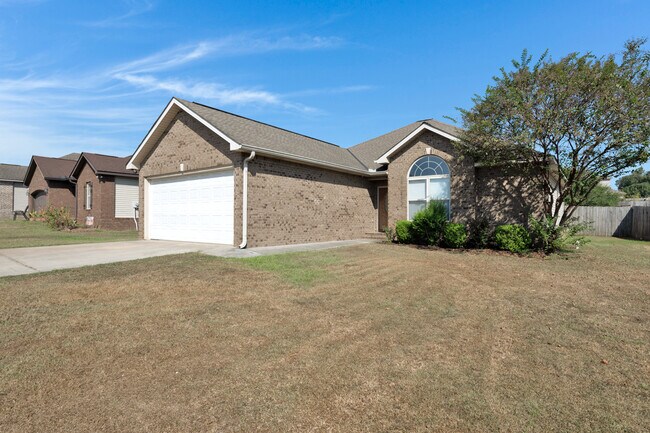 Building Photo - 472 Prairie Field Dr