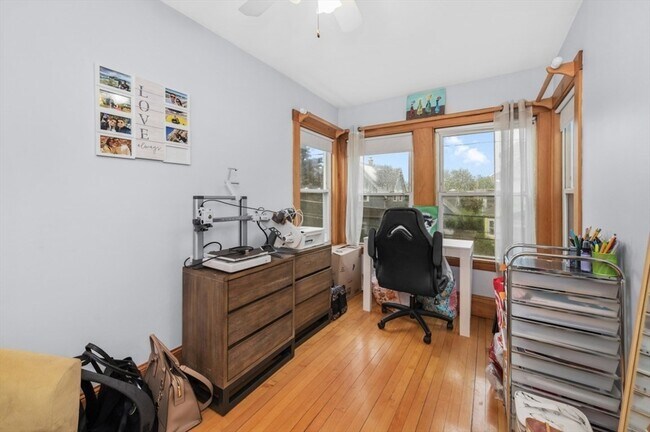 Building Photo - 38 E Foster St