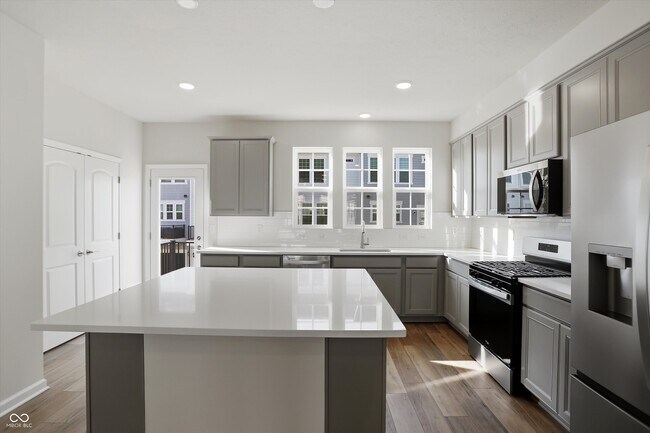 Building Photo - 14573 Elsmere Ln