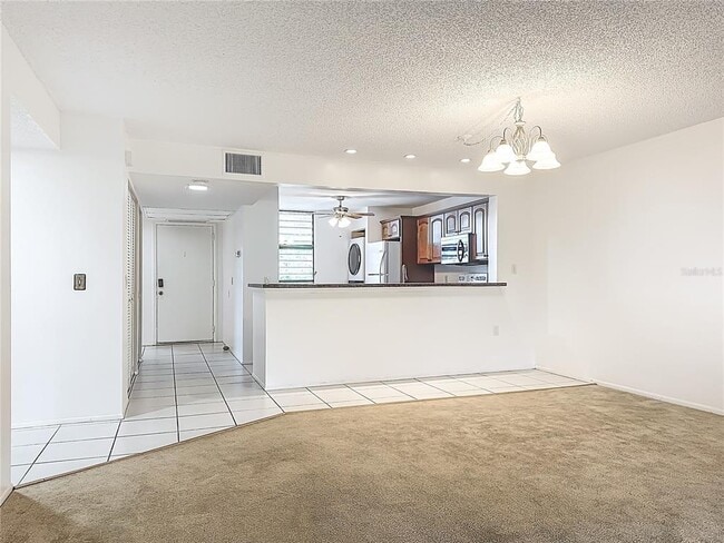 Building Photo - 434 Palm Tree Dr