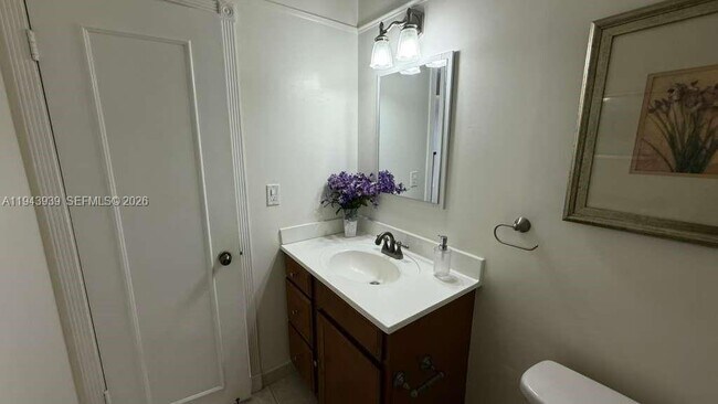 Building Photo - 16740 NE 9th Ave