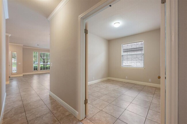 Building Photo - 11619 Sonoma Dr