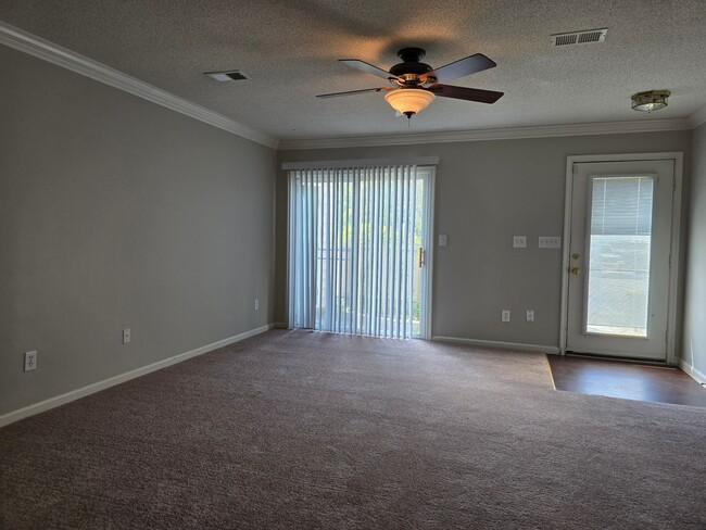 Building Photo - Providence Pointe