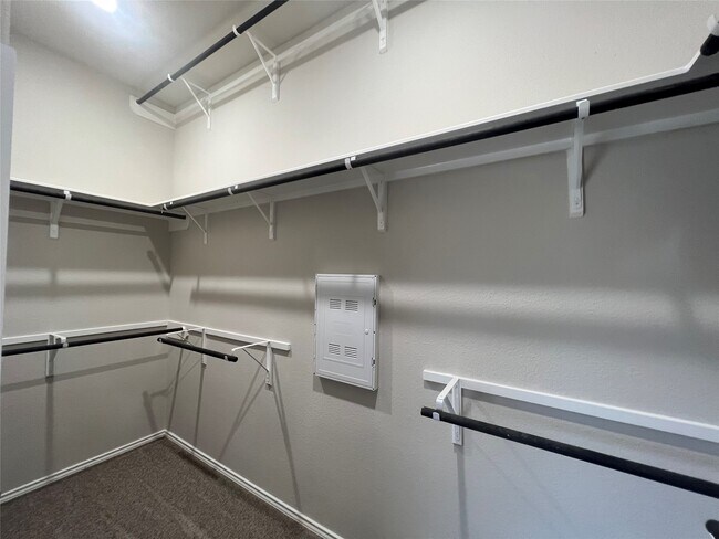 Building Photo - 10818 Cassiopeia Creek Cir