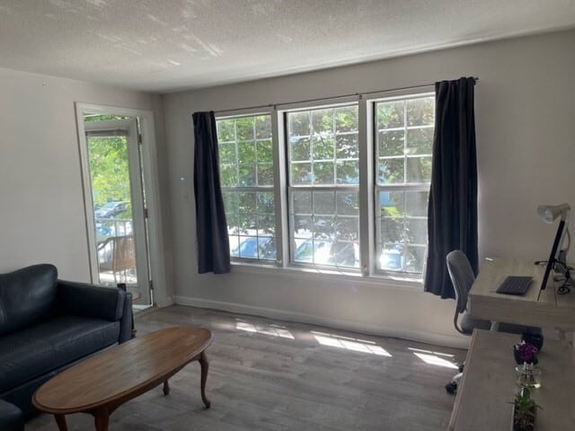 Building Photo - 10 Walden Dr