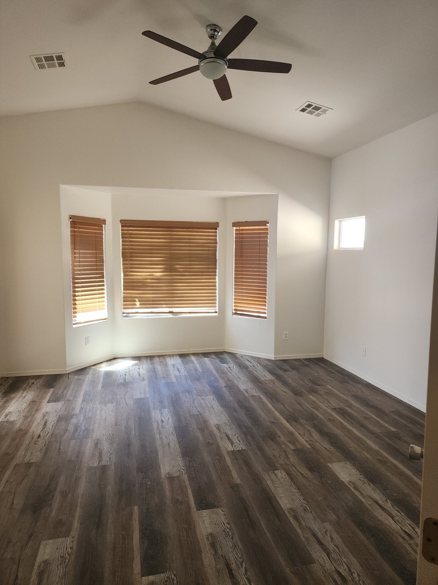 Building Photo - 36455 W Alhambra St