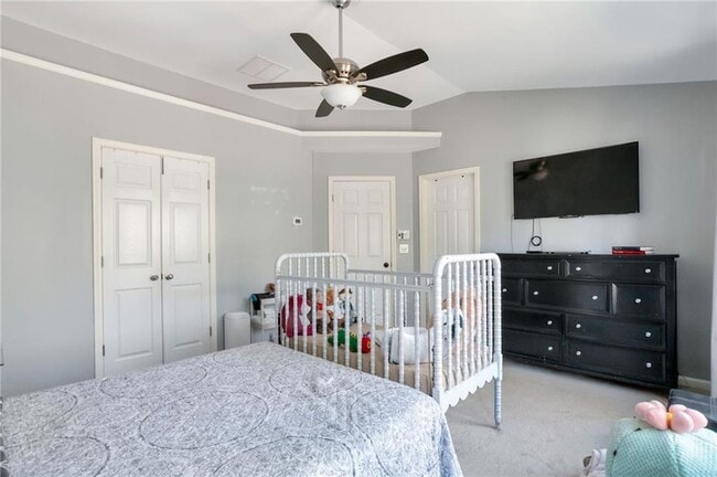 Building Photo - 1565 Hedington Cir SE